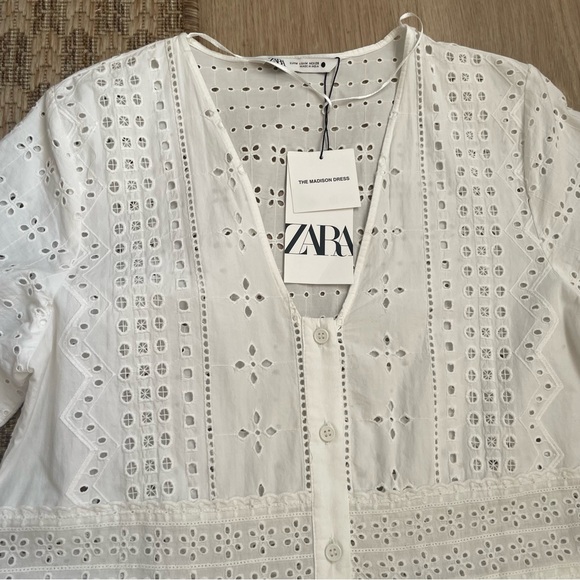 Zara White Eyelet Madison tiered Midi Dress - Picture 3 of 5